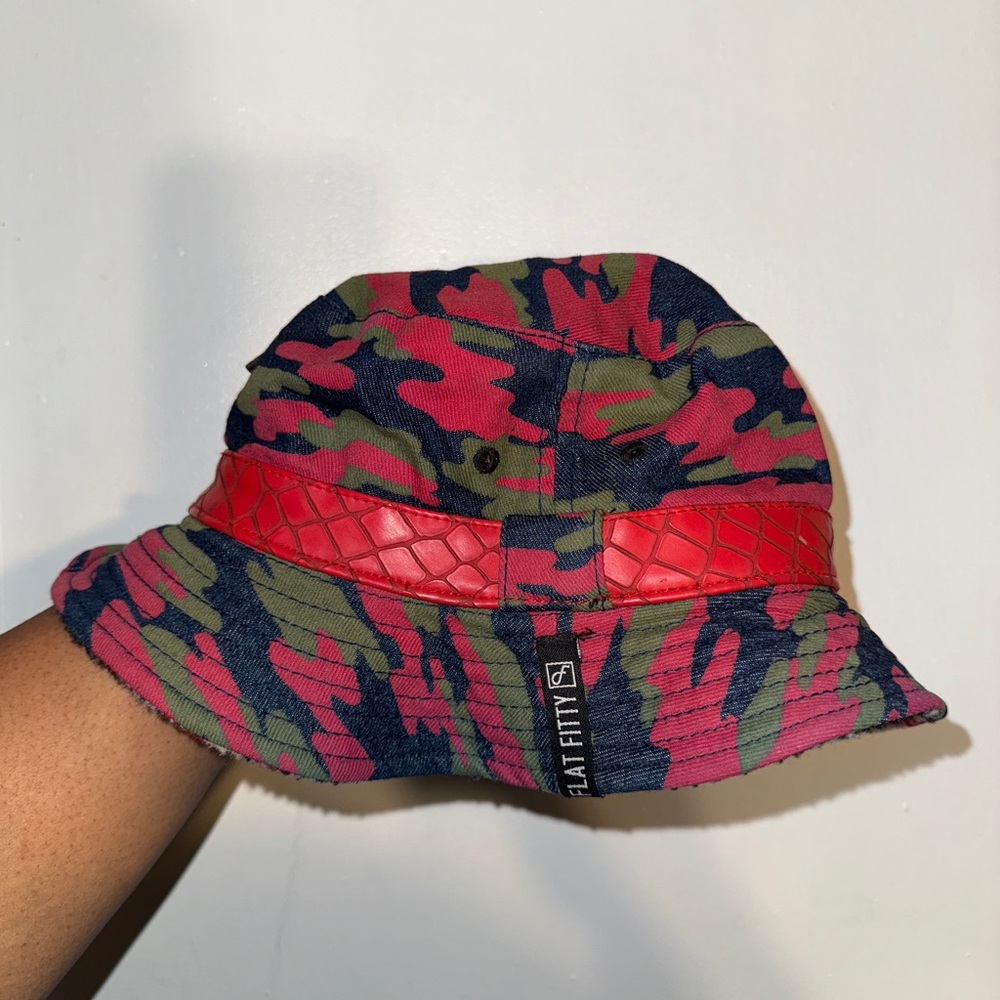 Flat Fitty Lined Bucket Hat